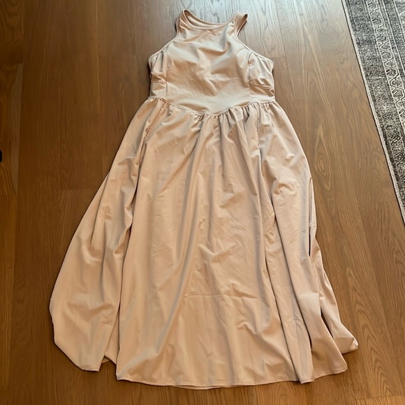 Zella racerback cutout midi - Picture 3 of 4